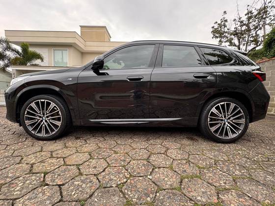 BMW X1 2.0 16V TURBO GASOLINA SDRIVE20I M SPORT STEPTRONIC BMW X1 2.0 16V TURBO GASOLINA SDRIVE20I M SPORT STEPTRONIC